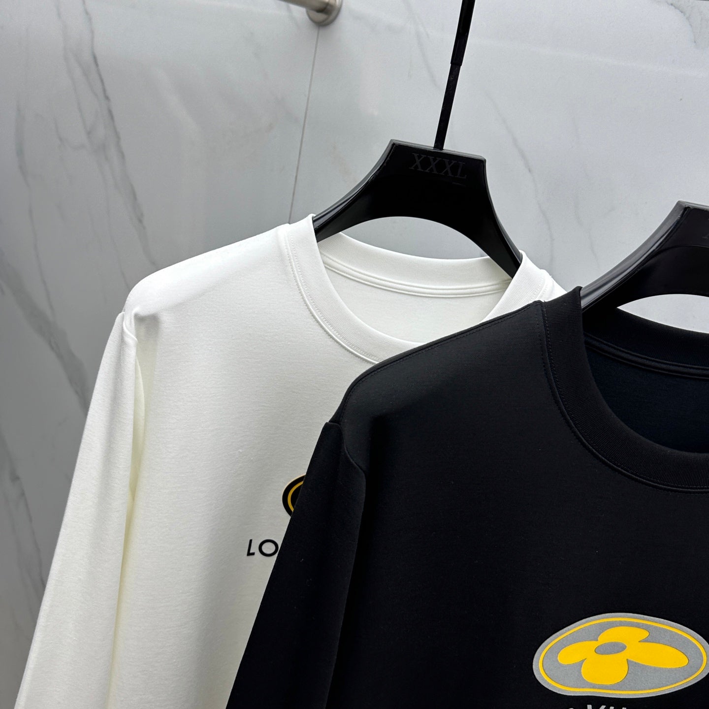 Louis Vuitton 2025SS Men’s Long Sleeve Logo T-Shirt – Casual Luxury Streetwear, Near New Condition