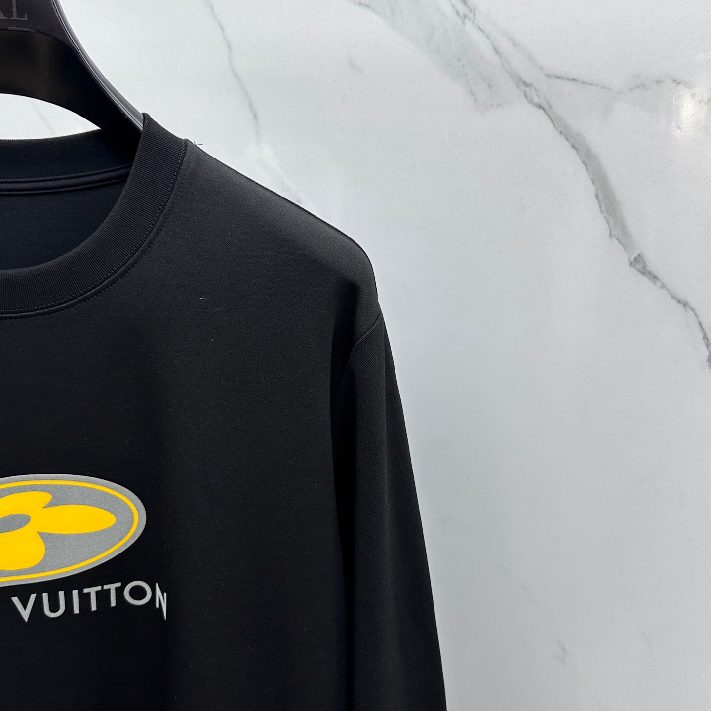Louis Vuitton 2025SS Men’s Long Sleeve Logo T-Shirt – Casual Luxury Streetwear, Near New Condition