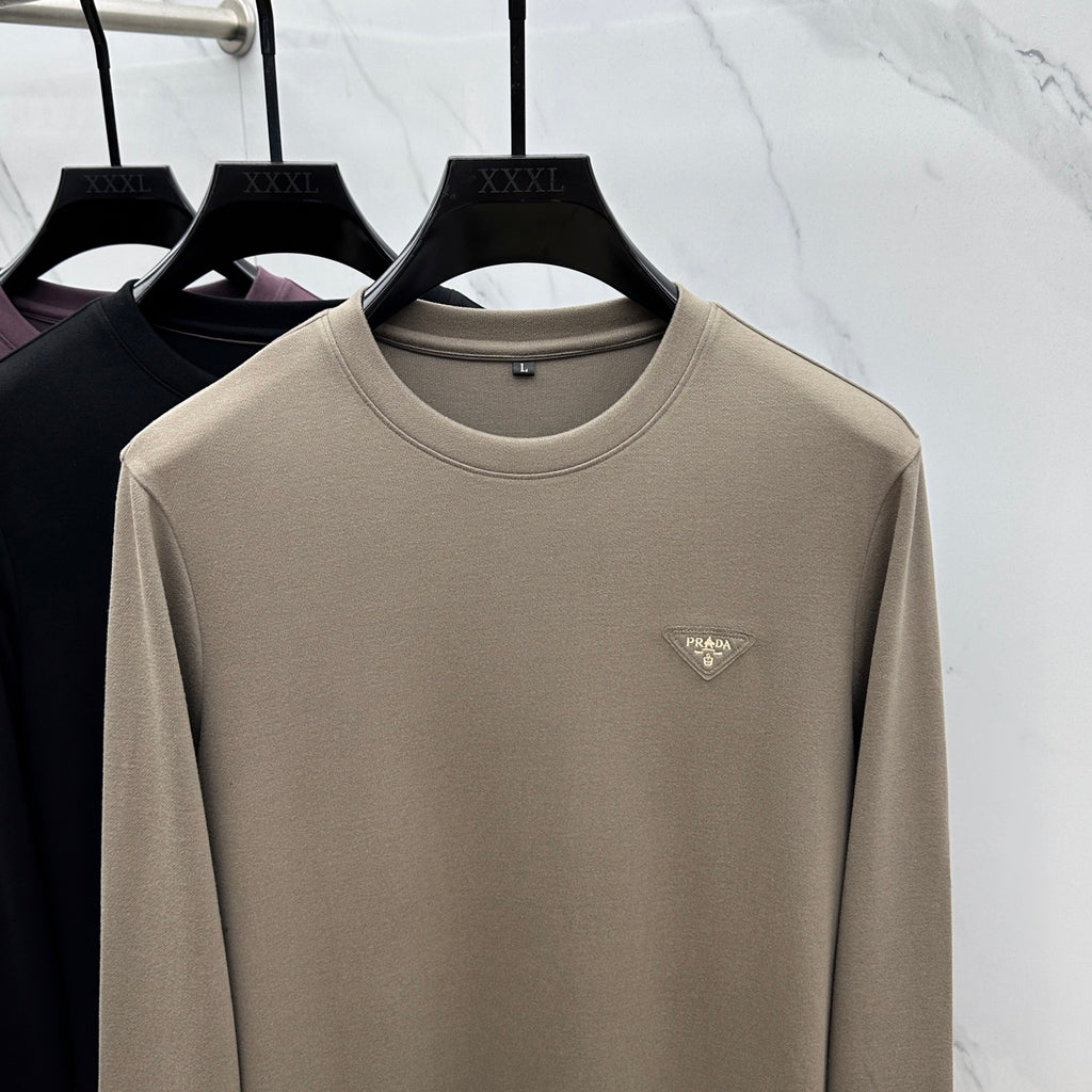 Pre-Owned Prada Wool Knit Sweater – Like New Long-Sleeve Crewneck Luxury Essential