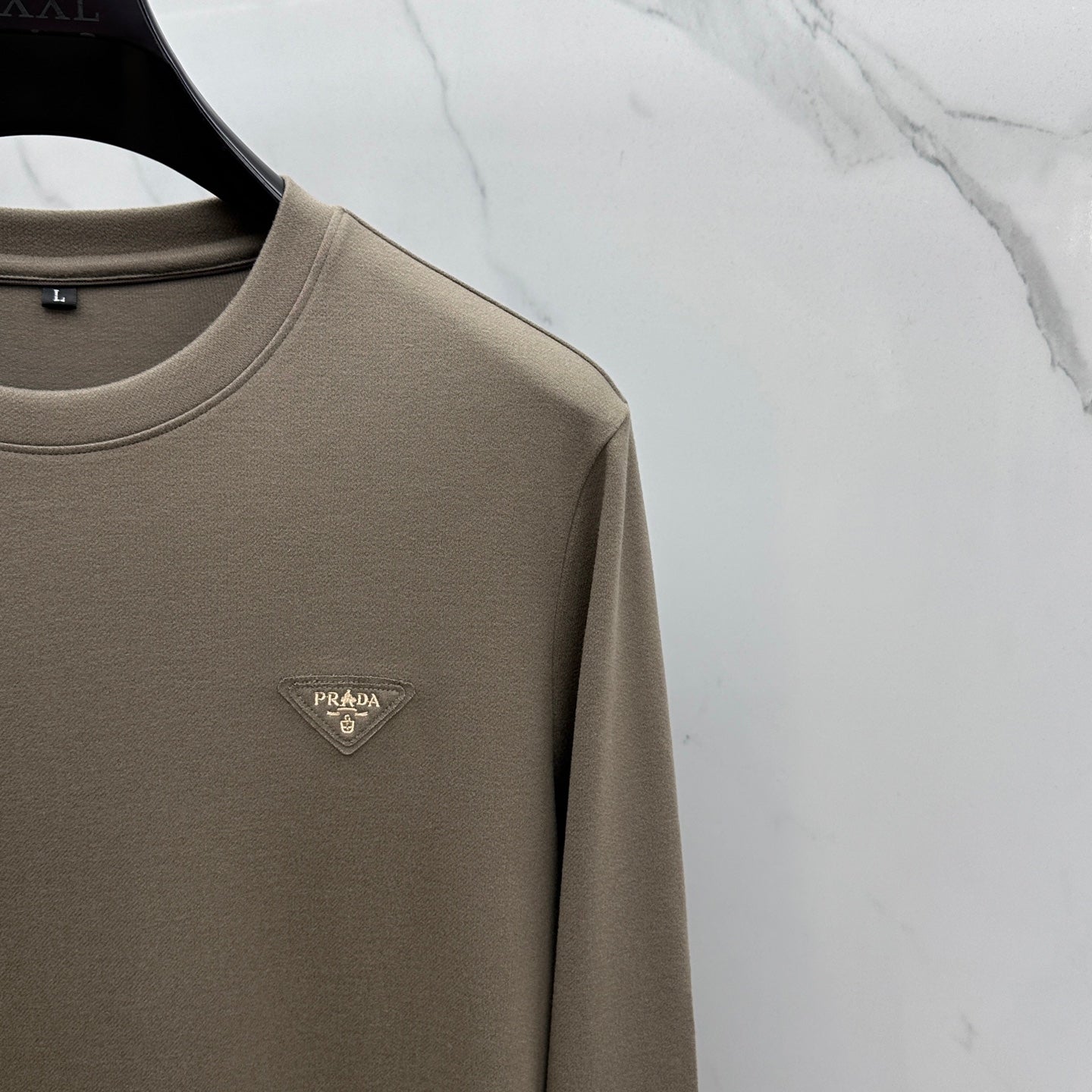 Pre-Owned Prada Wool Knit Sweater – Like New Long-Sleeve Crewneck Luxury Essential