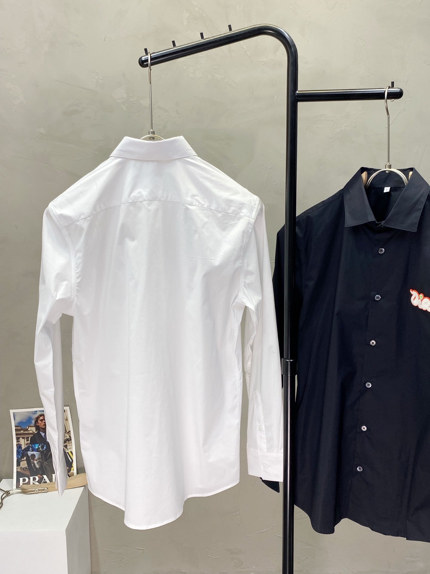Pre-Owned Dior Men’s Embroidered Logo Long Sleeve Shirt – Luxury Business Casual, Like New