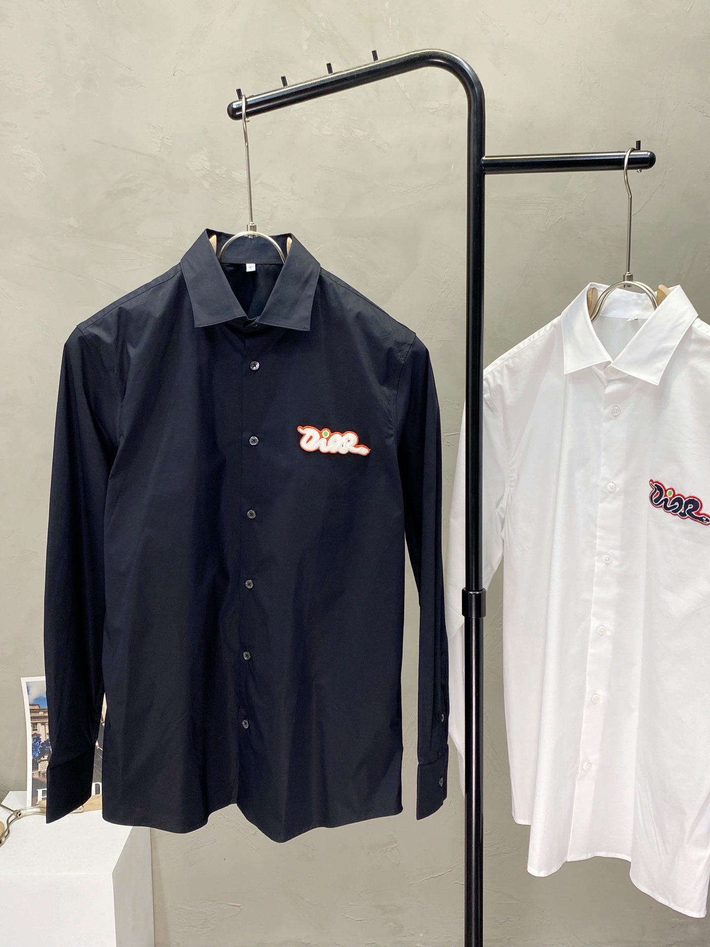 Pre-Owned Dior Men’s Embroidered Logo Long Sleeve Shirt – Luxury Business Casual, Like New