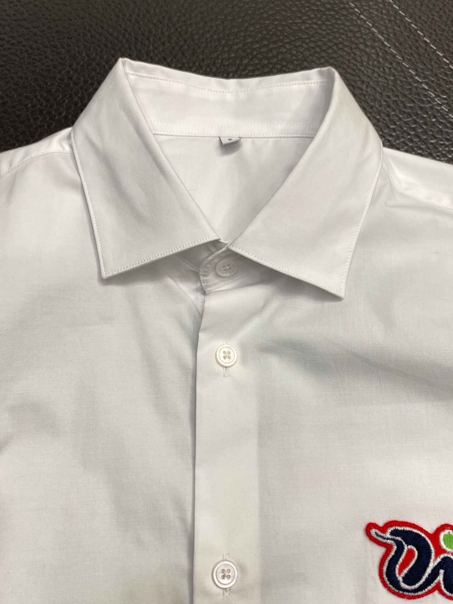 Pre-Owned Dior Men’s Embroidered Logo Long Sleeve Shirt – Luxury Business Casual, Like New
