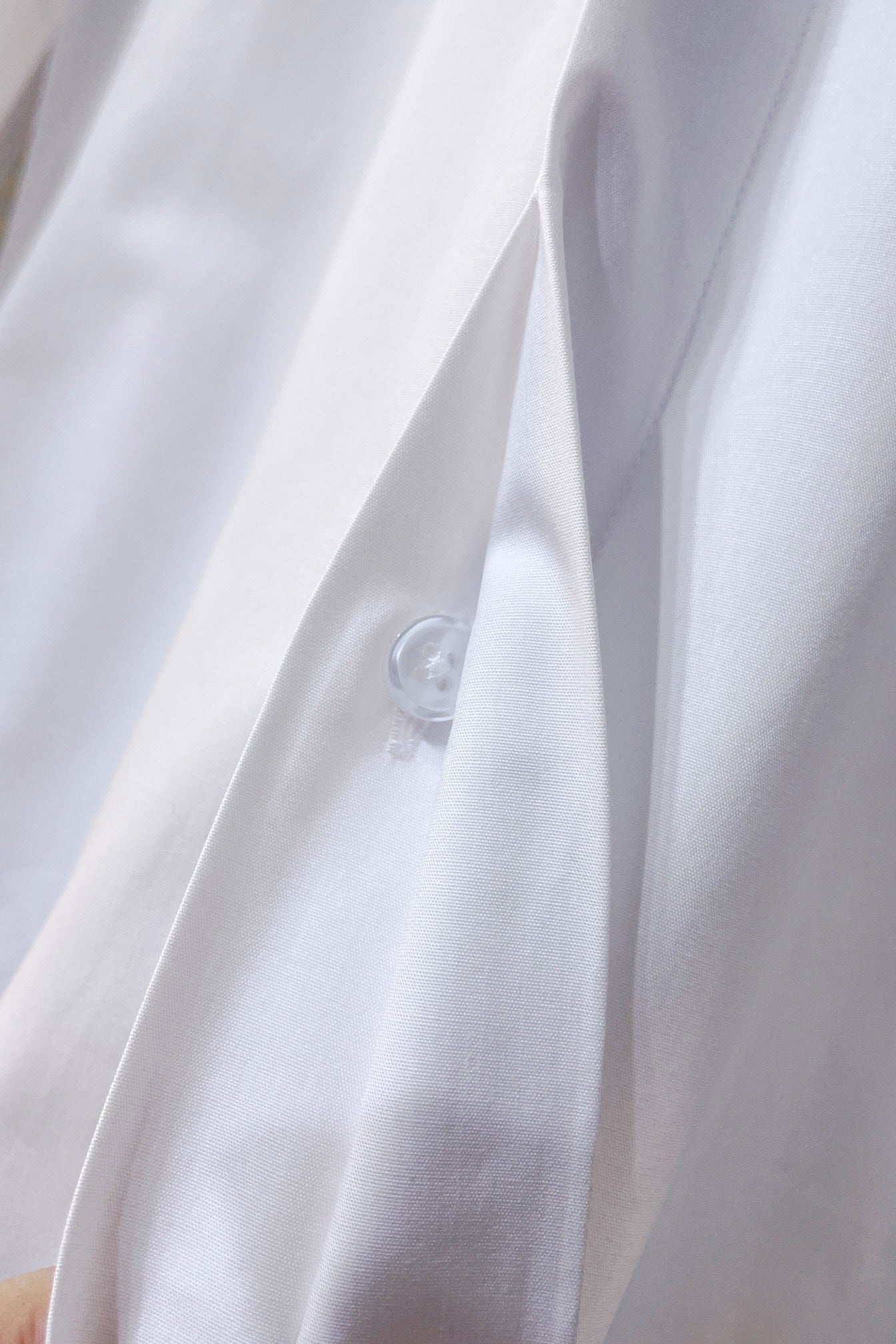 Pre-Owned Louis Vuitton Men’s White Long Sleeve Shirt – Classic Business Casual, Like New