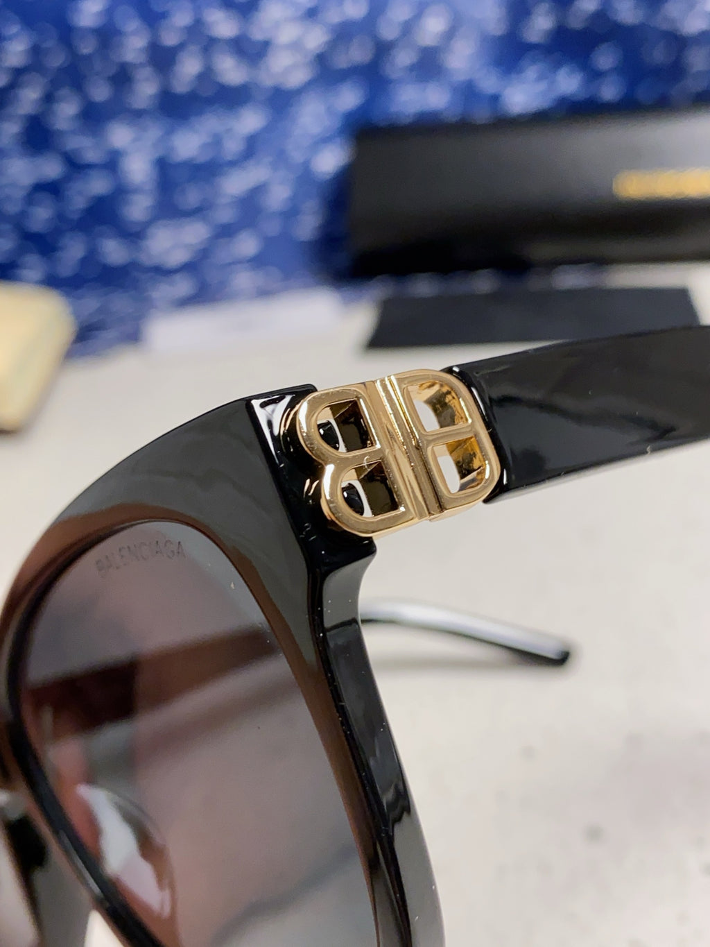 Balenciaga BB0102SA Second-Hand Luxury Sunglasses | Authenticity Guaranteed