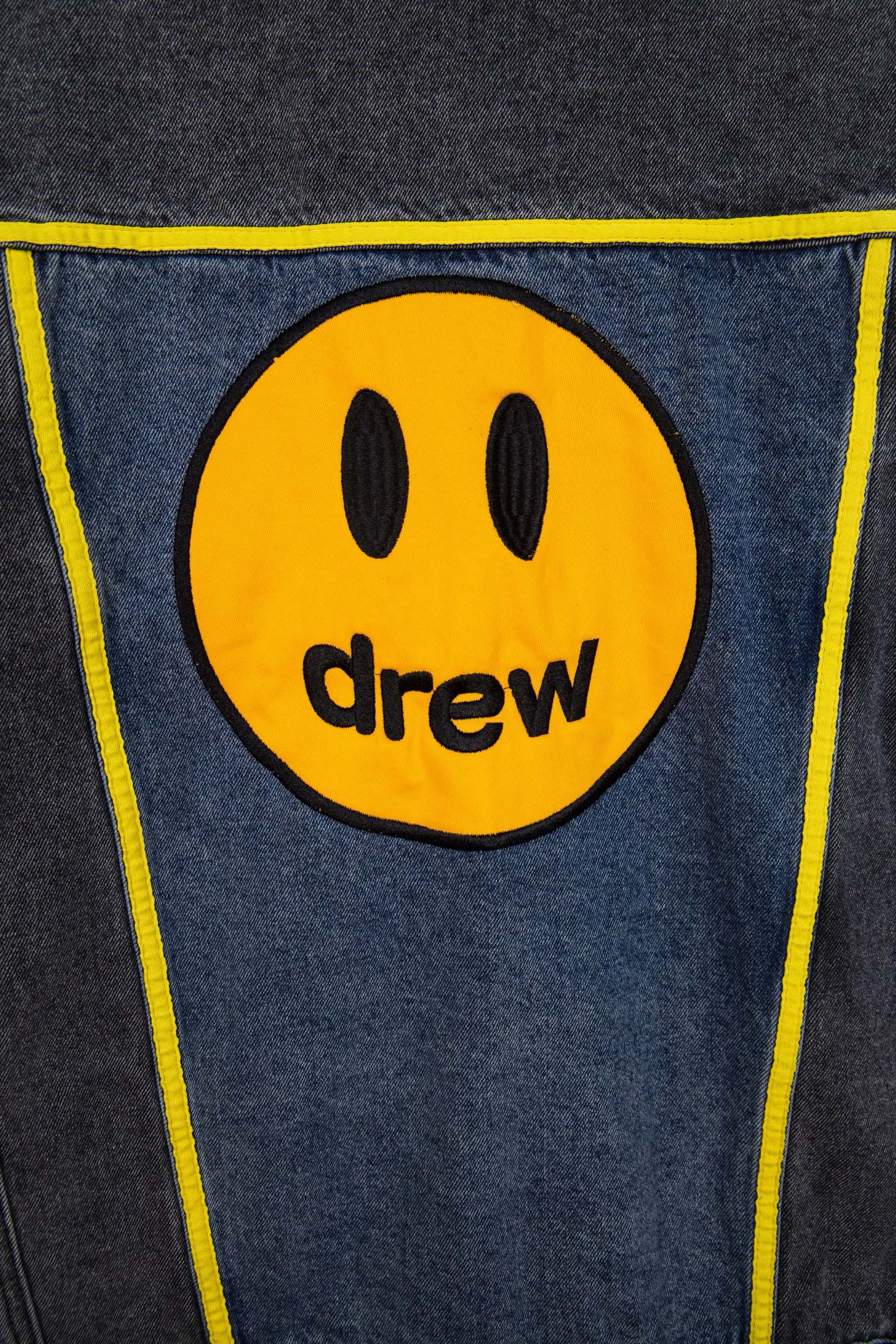 Luxury Vintage Collectible Denim Jacket – Iconic Smiley Patch, Bold Logo Embroidery, Rare Streetwear Edition