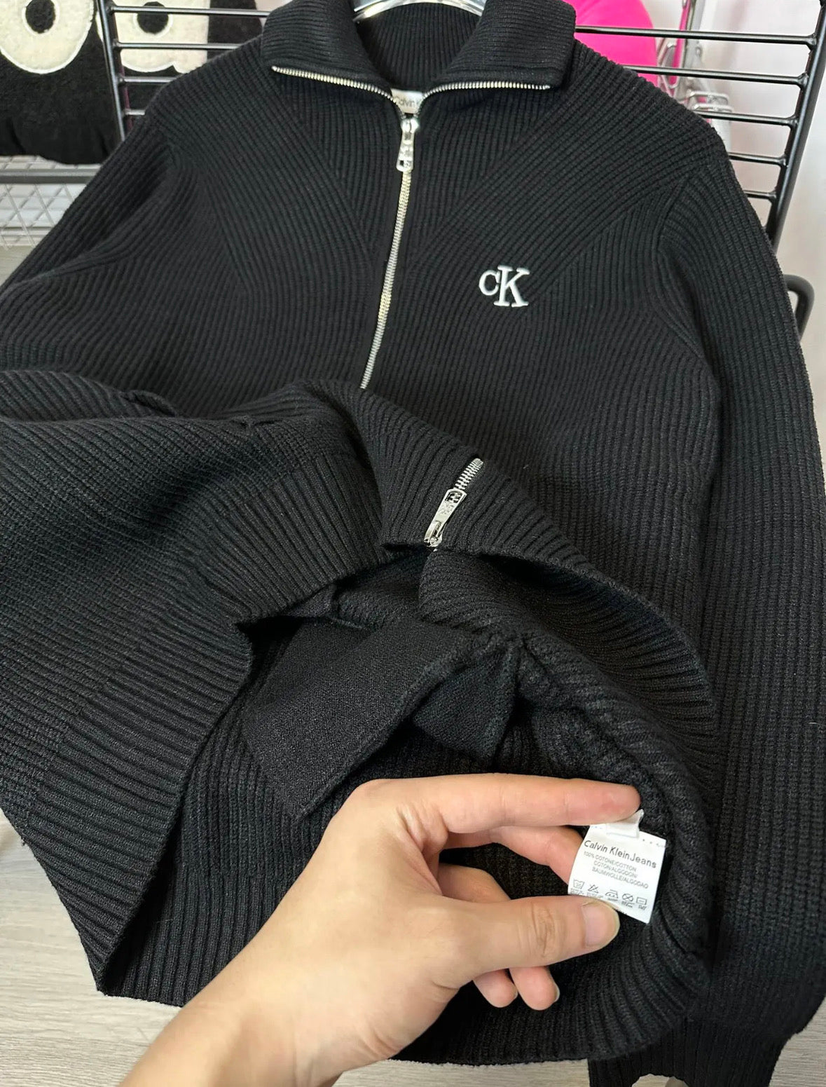 Calvin Klein CK Embroidered Logo Knit Jacket – Stand Collar Zipper Cardigan, Near New, Rare Exclusive