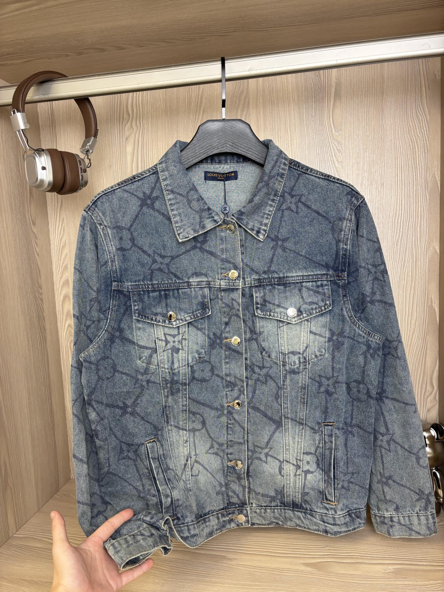 Pre-Owned LV Vintage Washed Denim Jacket – Classic Embroidery, Rare Collectible Piece