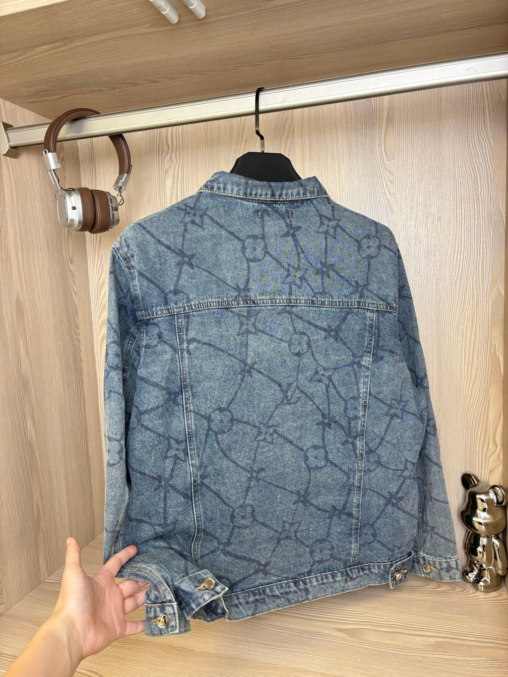 Pre-Owned LV Vintage Washed Denim Jacket – Classic Embroidery, Rare Collectible Piece