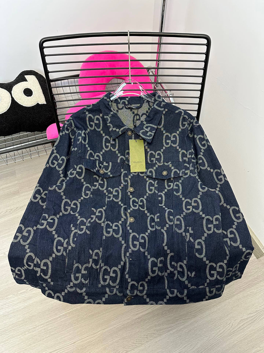 Pre-Owned Gucci GG Monogram Denim Jacket – Vintage Jacquard Logo Pattern, Timeless Statement Piece