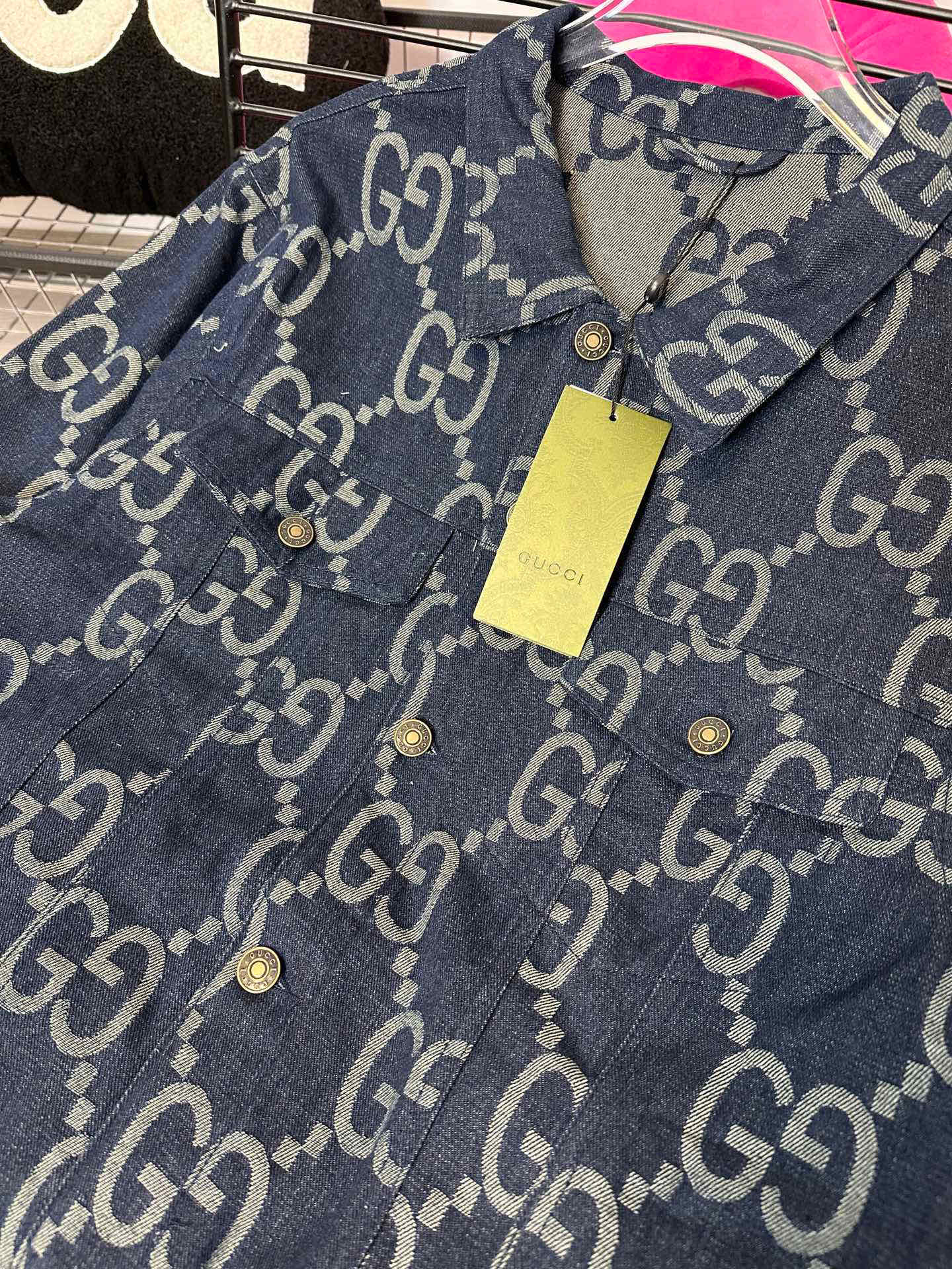 Pre-Owned Gucci GG Monogram Denim Jacket – Vintage Jacquard Logo Pattern, Timeless Statement Piece
