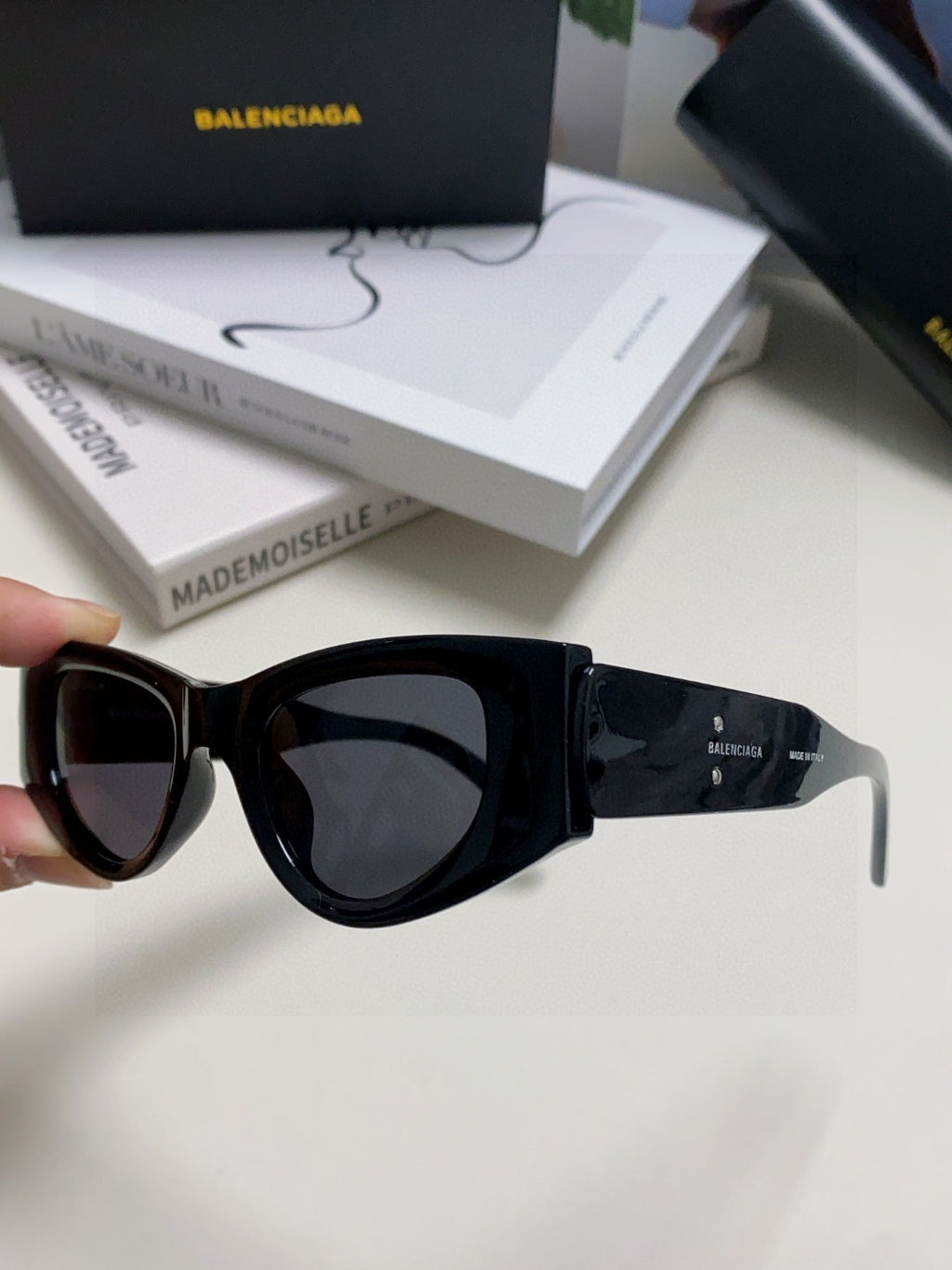 Pre-Owned Balenciaga BB0215SA Square Sunglasses – Authentic Luxury