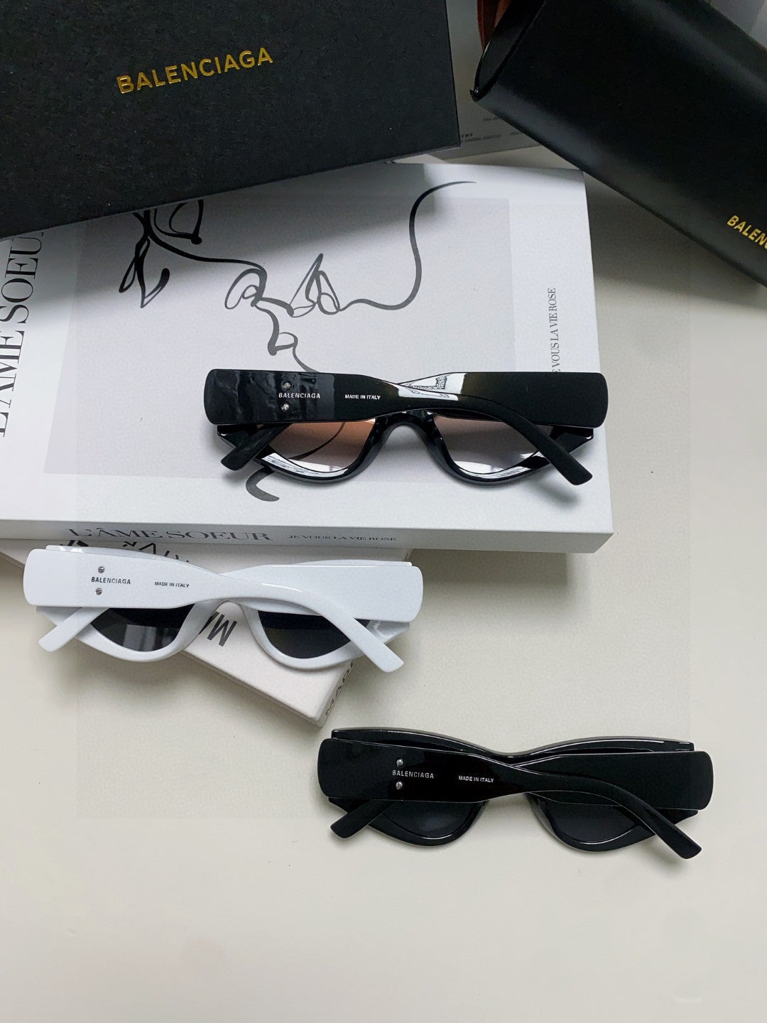 Pre-Owned Balenciaga BB0215SA Square Sunglasses – Authentic Luxury