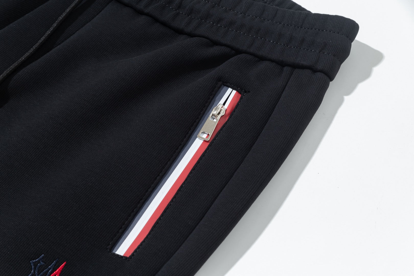 Pre-Owned Moncler Casual Sweatpants – Black Drawstring Logo Detail, Premium Athleisur