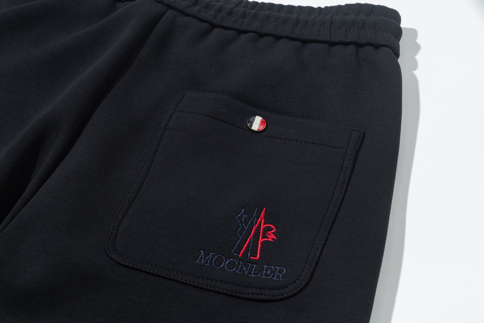 Pre-Owned Moncler Casual Sweatpants – Black Drawstring Logo Detail, Premium Athleisur