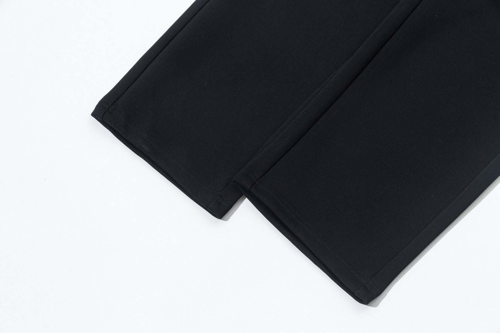 Pre-Owned Moncler Casual Sweatpants – Black Drawstring Logo Detail, Premium Athleisur