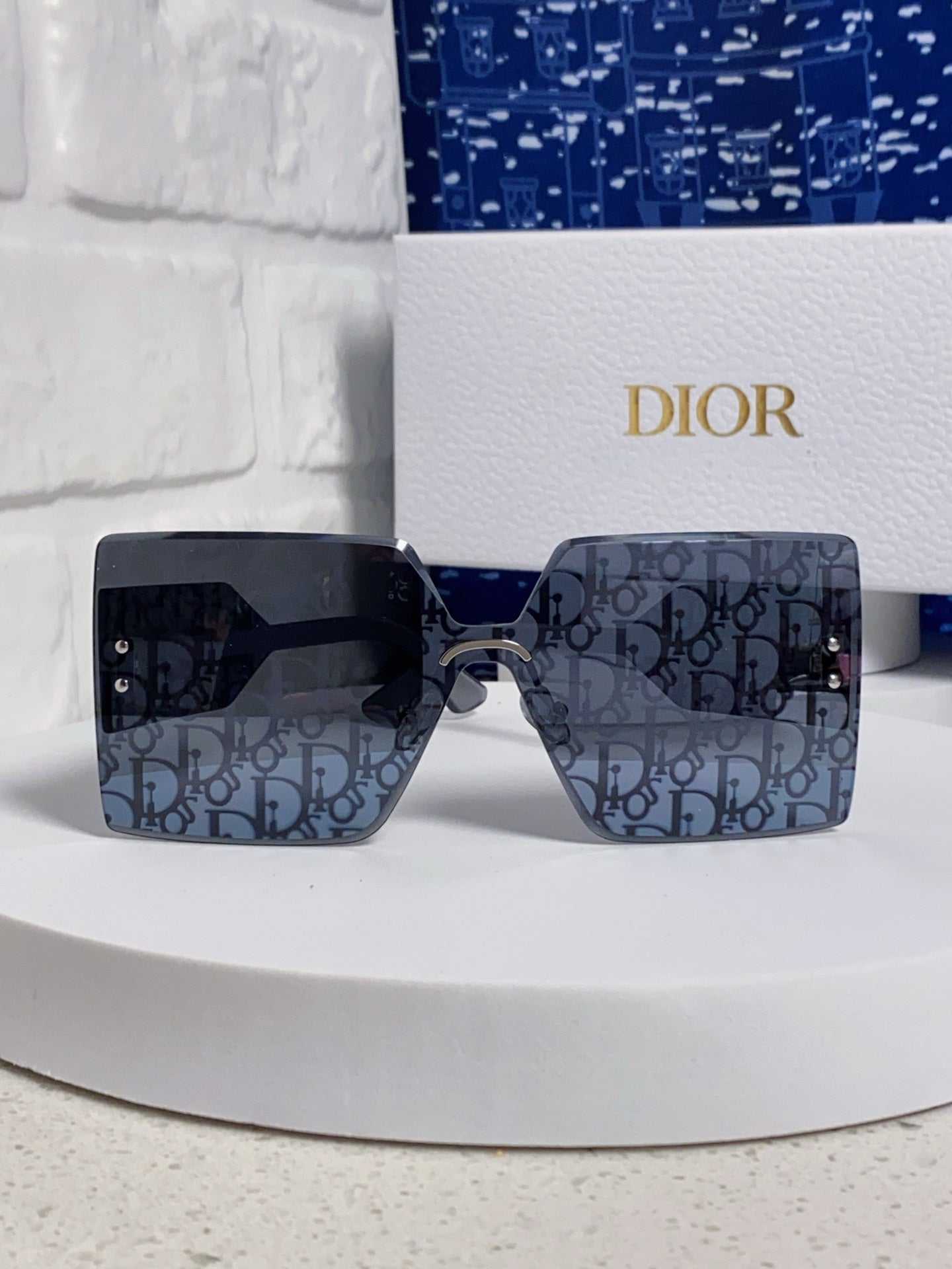 Pre-Owned Dior 30 Montaigne Frameless Logo Square Sunglasses – Authentic Couture Piece