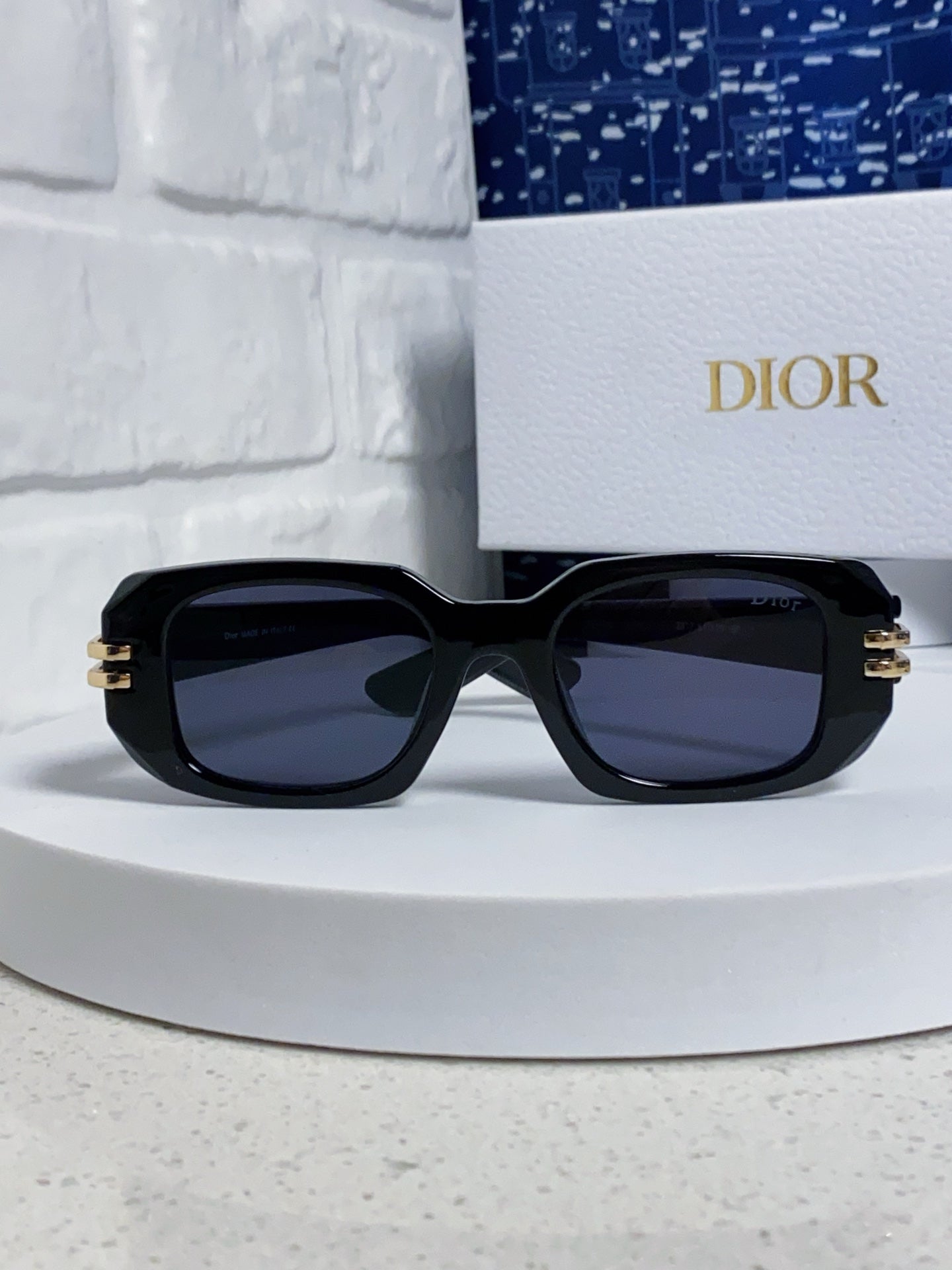 Pre-Owned Dior CDior S1I Square Sunglasses – Authentic Black & Gold Statement