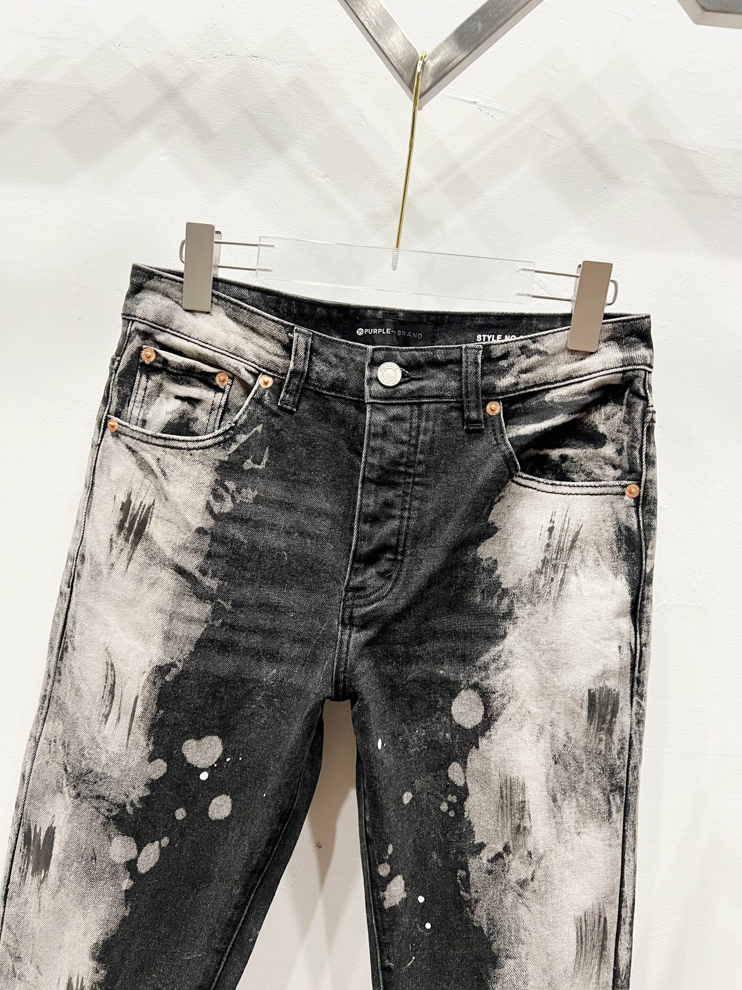 Pre-Owned Purple Brand Distressed Slim-Fit Jeans – Washed Black Ink Effect, Contemporary Streetwear