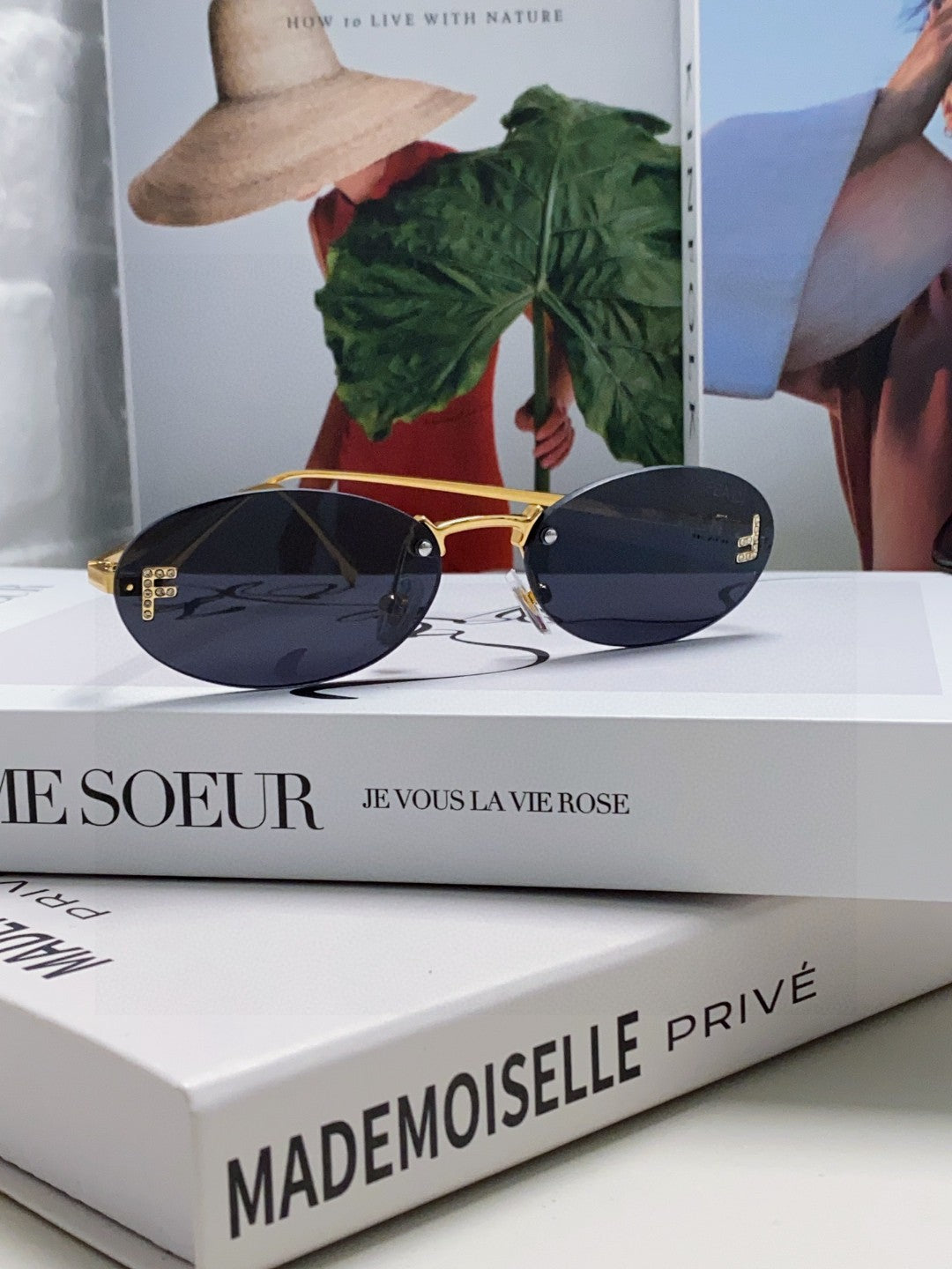 Fendi Rimless Oval Sunglasses | Unisex, Elegant, Pre-Loved
