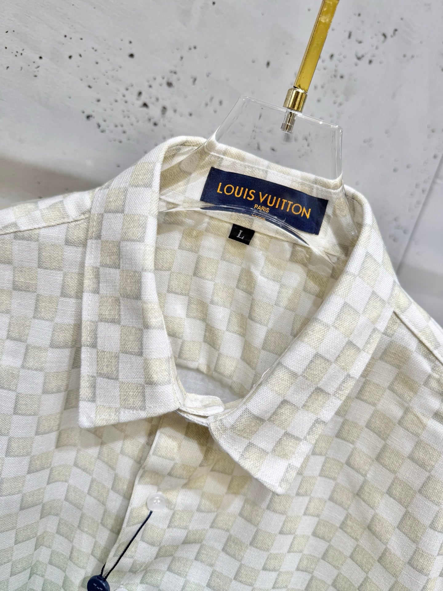 Pre-Owned LV Gradient Mosaic Shirt – Luxury Long-Sleeve Button-Up, Premium Fabric, Unisex