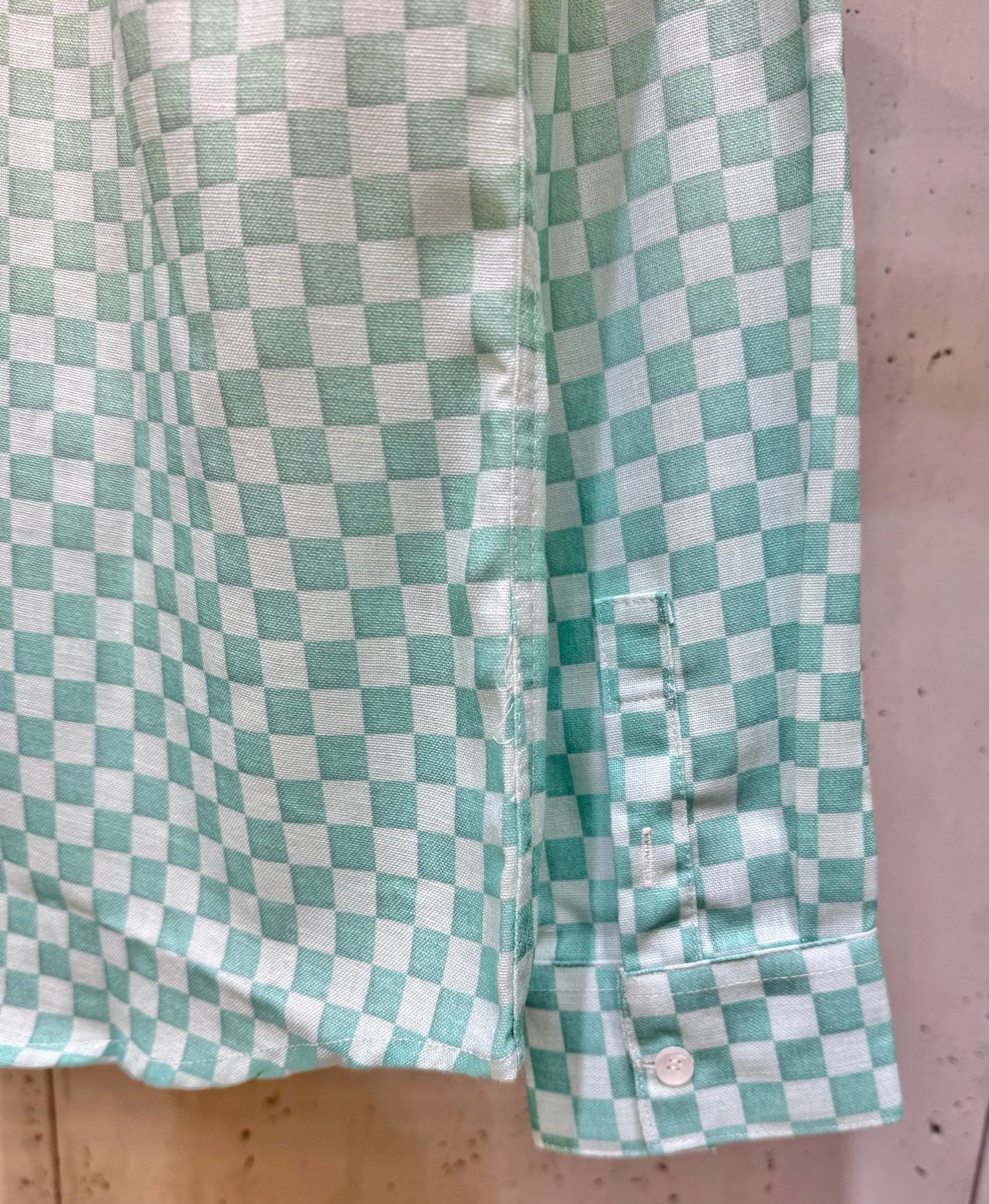 Pre-Owned LV Gradient Mosaic Shirt – Luxury Long-Sleeve Button-Up, Premium Fabric, Unisex