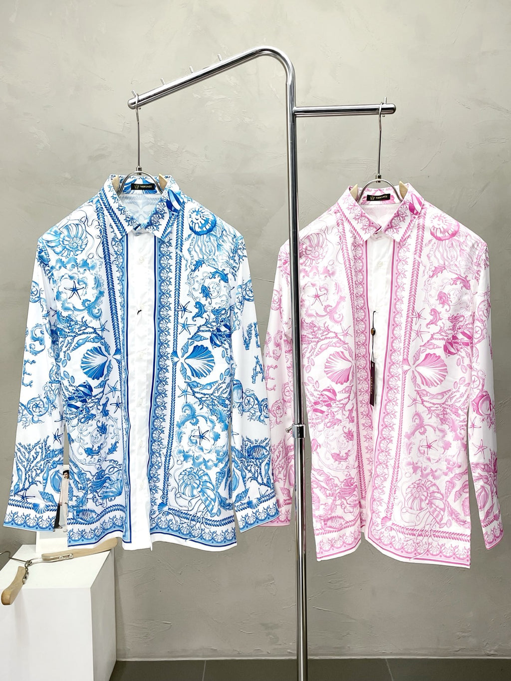 Pre-Owned Versace Baroque Print Long-Sleeve Shirt – Luxury Designer Silk Blend, Iconic Pattern, Unisex
