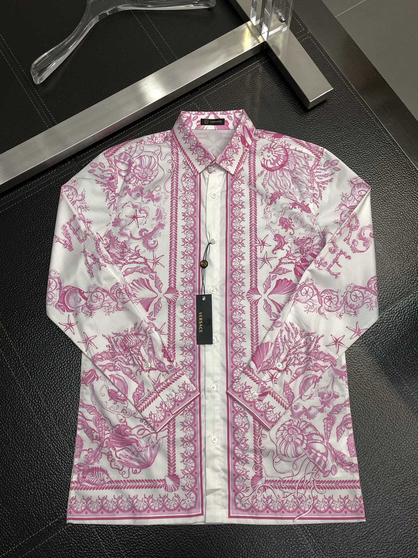 Pre-Owned Versace Baroque Print Long-Sleeve Shirt – Luxury Designer Silk Blend, Iconic Pattern, Unisex