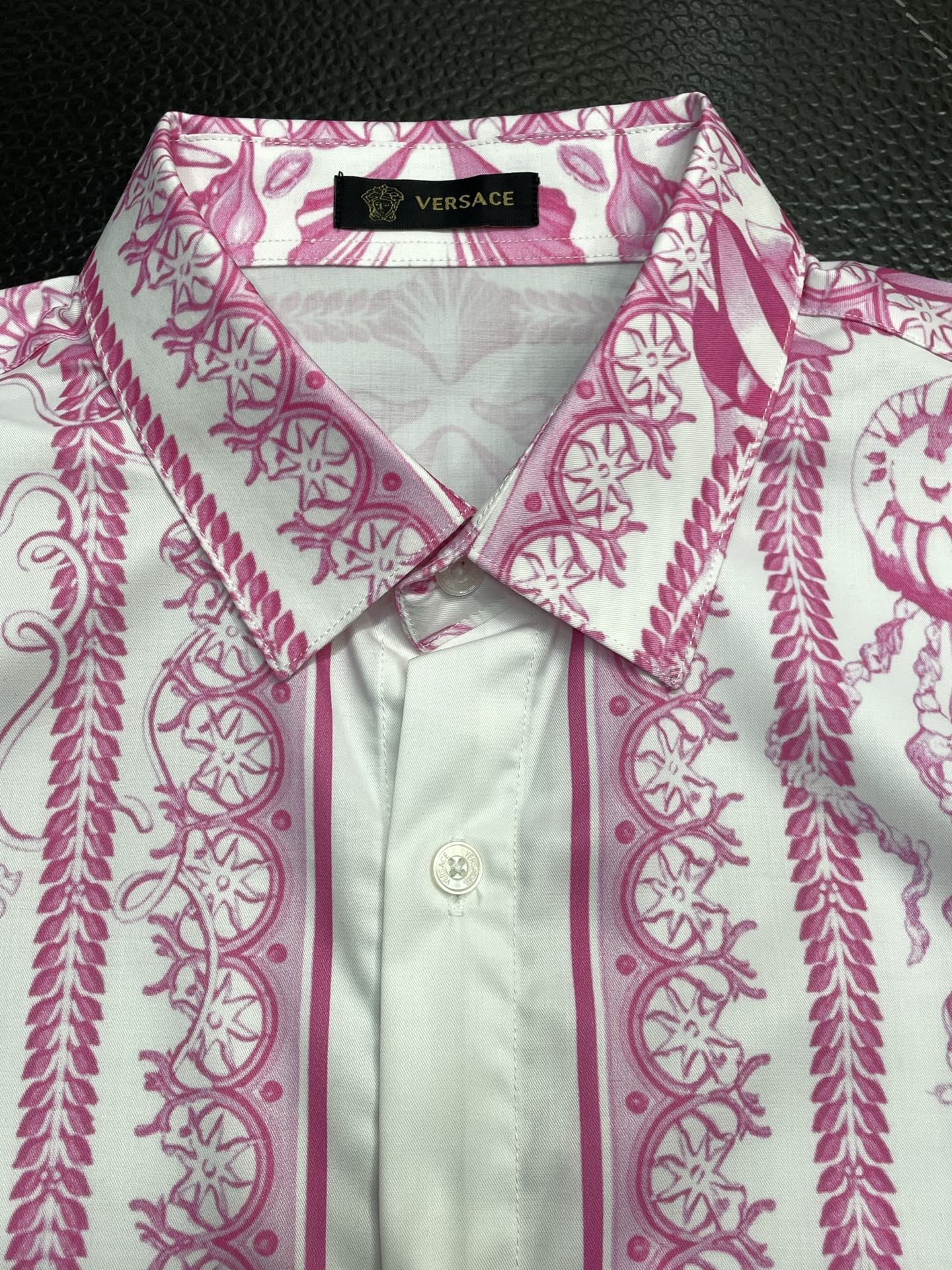 Pre-Owned Versace Baroque Print Long-Sleeve Shirt – Luxury Designer Silk Blend, Iconic Pattern, Unisex