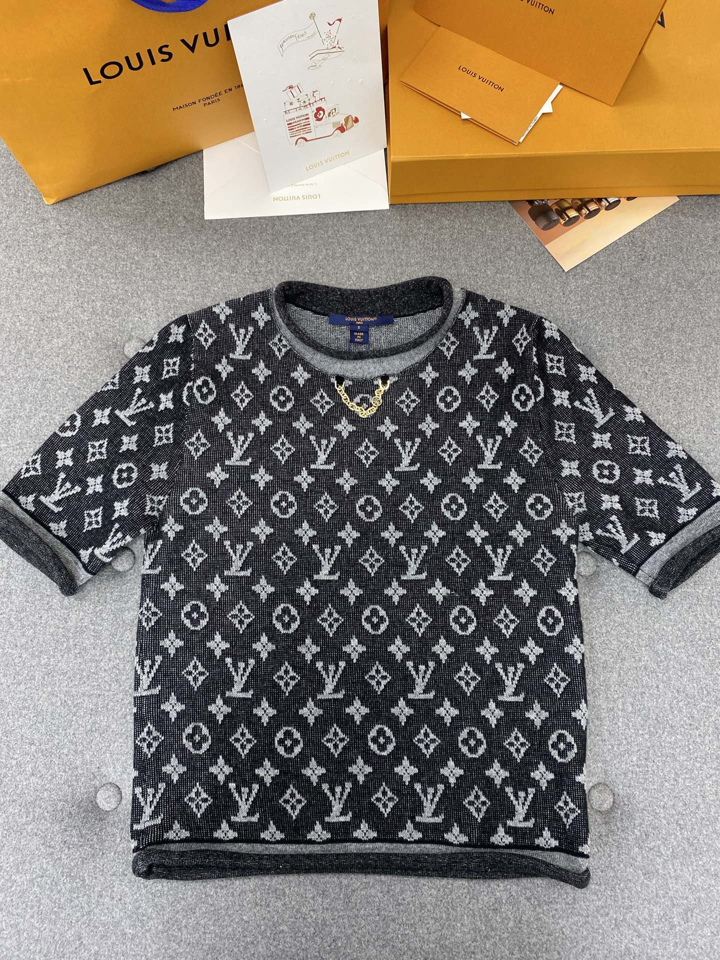 Pre-Owned LV Monogram Jacquard Knit T-Shirt – Luxury Short-Sleeve Top, Like New
