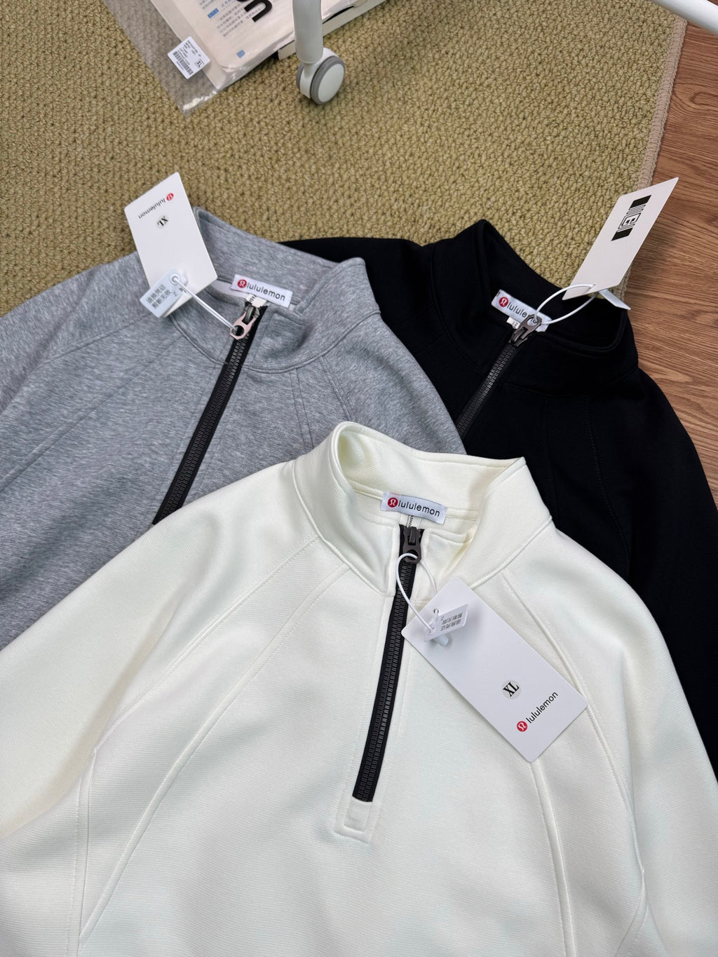 Pre-Owned Lululemon Half-Zip Pullover Sweatshirt – Men’s Athletic Training Jacket, Like New