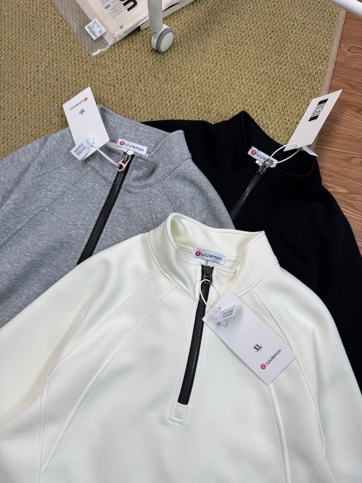 Pre-Owned Lululemon Half-Zip Pullover Sweatshirt – Men’s Athletic Training Jacket, Like New