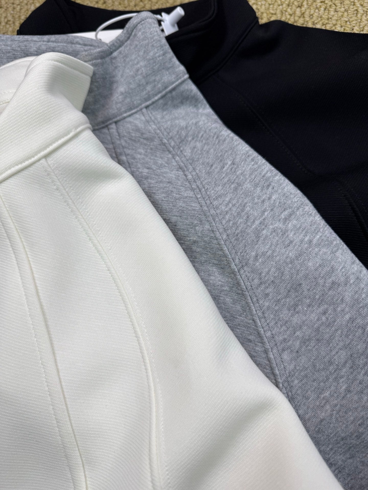Pre-Owned Lululemon Half-Zip Pullover Sweatshirt – Men’s Athletic Training Jacket, Like New