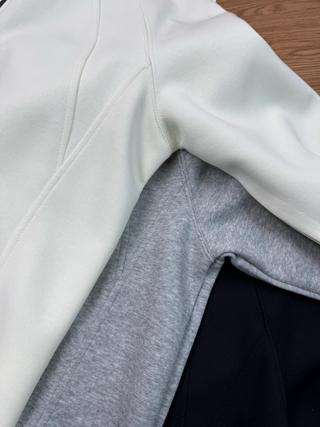 Pre-Owned Lululemon Half-Zip Pullover Sweatshirt – Men’s Athletic Training Jacket, Like New