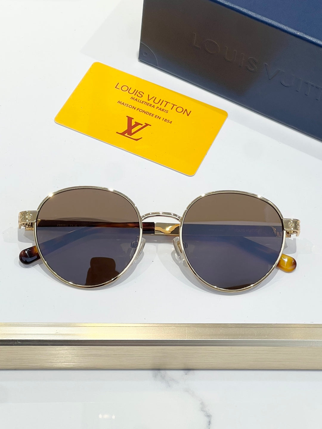 Louis Vuitton LV Aura Square Sunglasses | Pre-Loved Luxe Statement