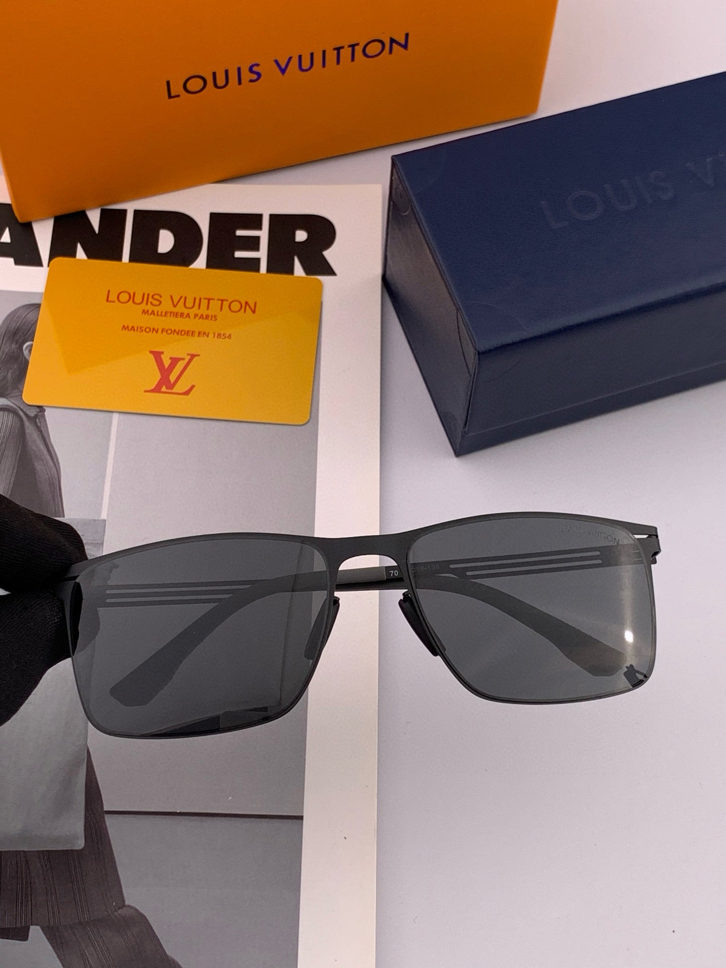 Pre-Owned Louis Vuitton LV Flight Square Aviator Sunglasses – 2025 Signature Pilot