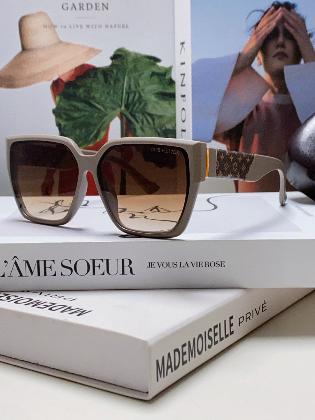 Louis Vuitton LV Aura Square Sunglasses | Pre-Loved Statement Square