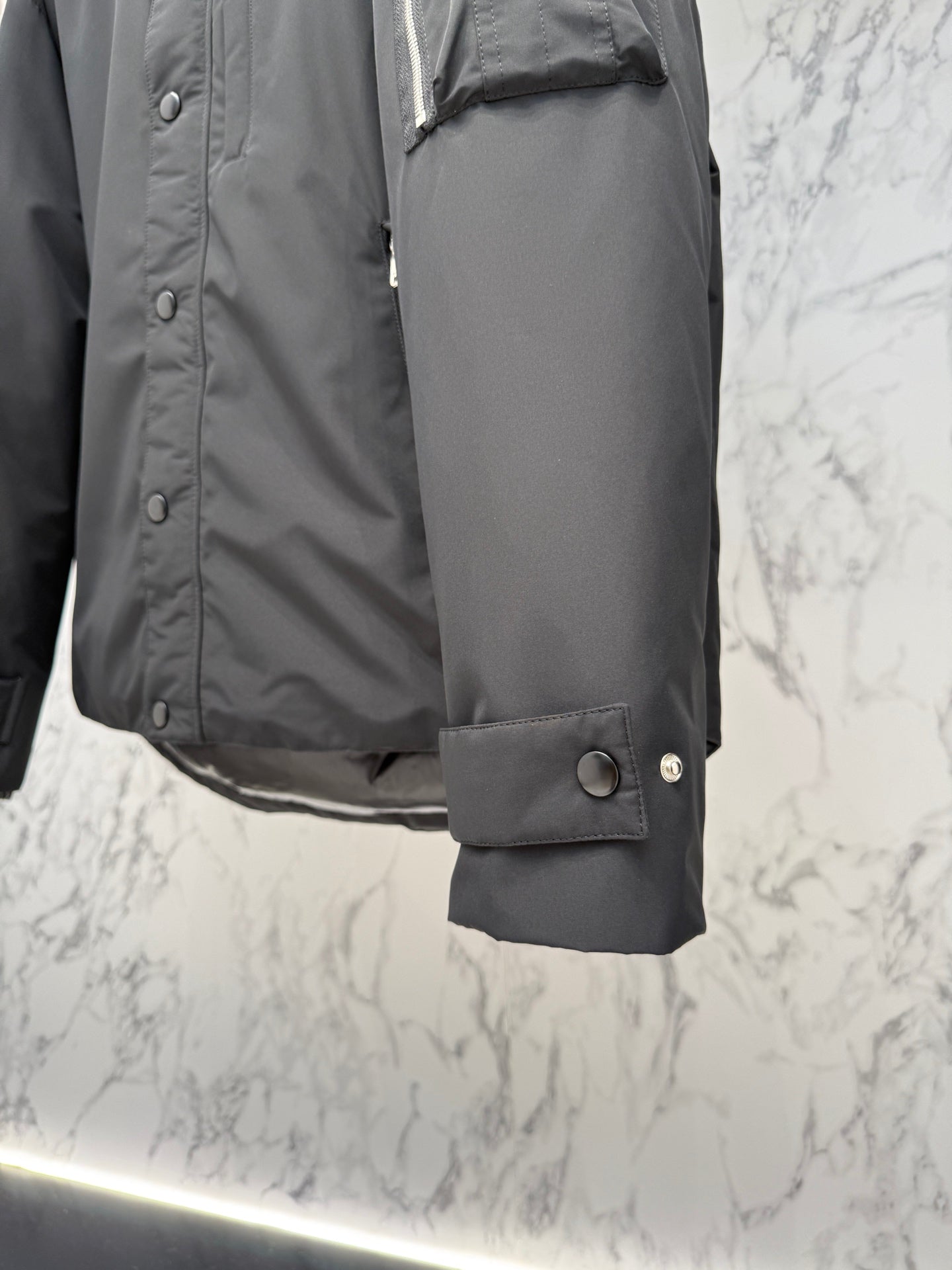 Pre-Owned Prada Nylon Down Jacket – Luxury Hooded Puffer with Metal Logo, Classic Black, Like New