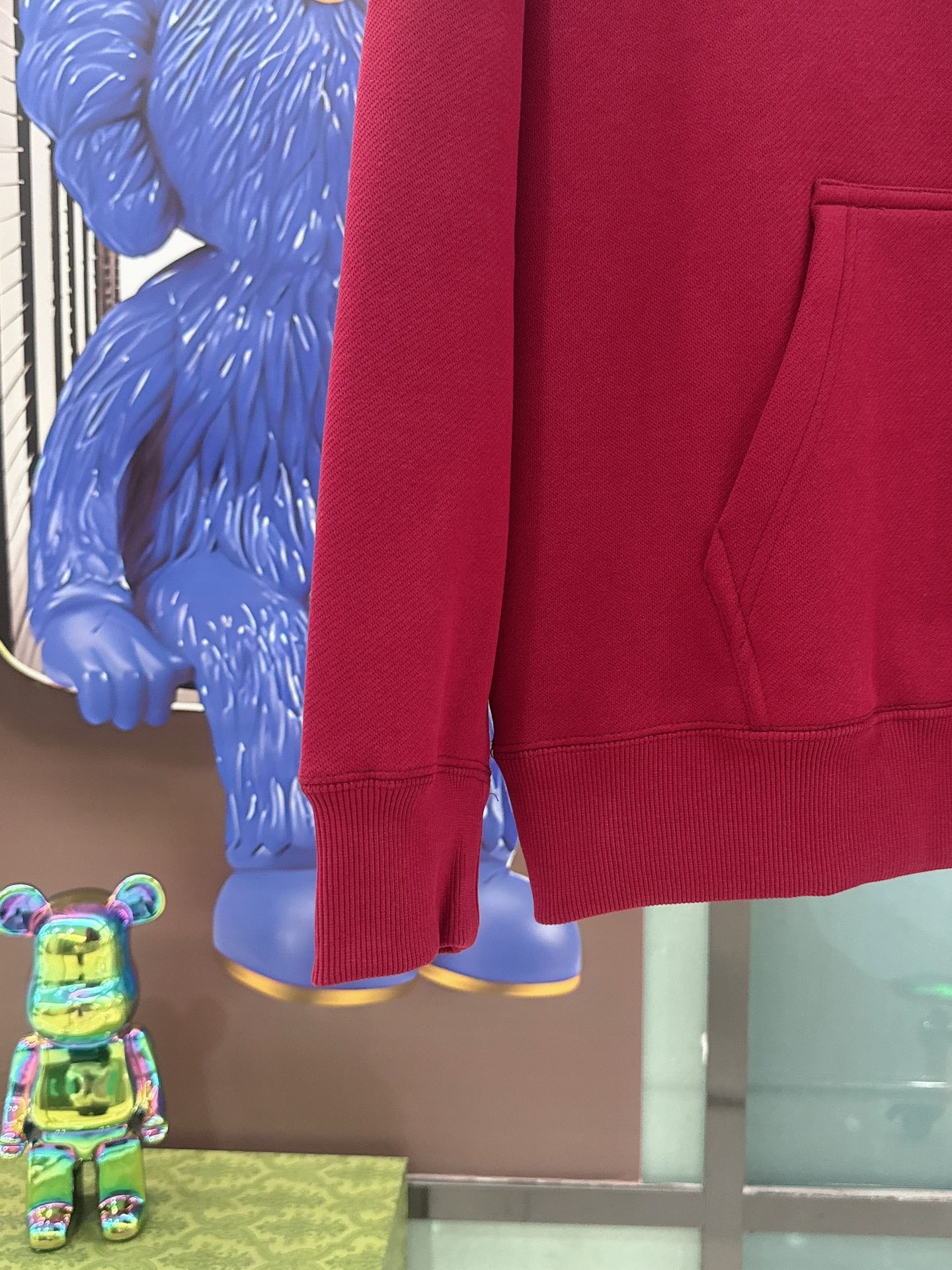 Pre-Owned Gucci Oversized Hoodie – Like New Red Logo Sweatshirt, Luxury Streetwear Essential