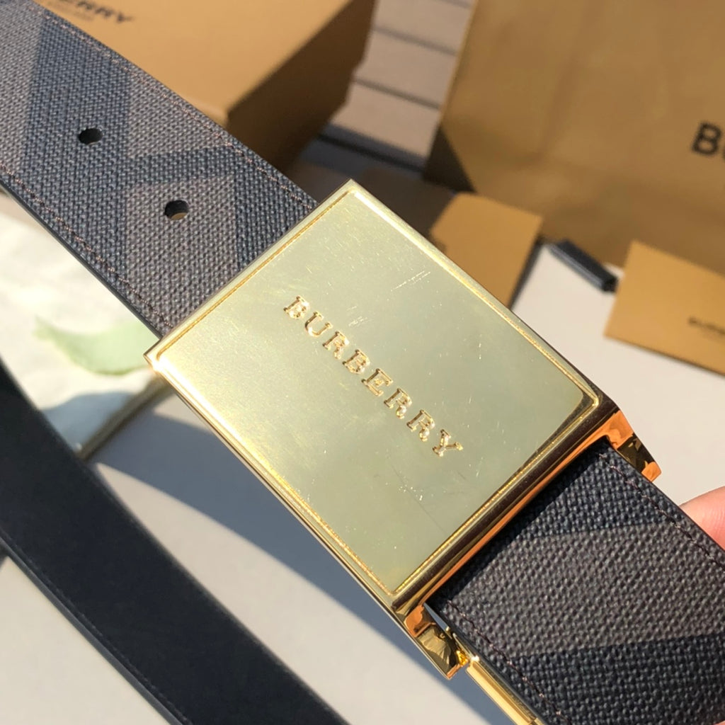 Pre-Owned Burberry Men’s London Check Reversible Leather Belt with TB Logo Buckle, 3.5cm Width