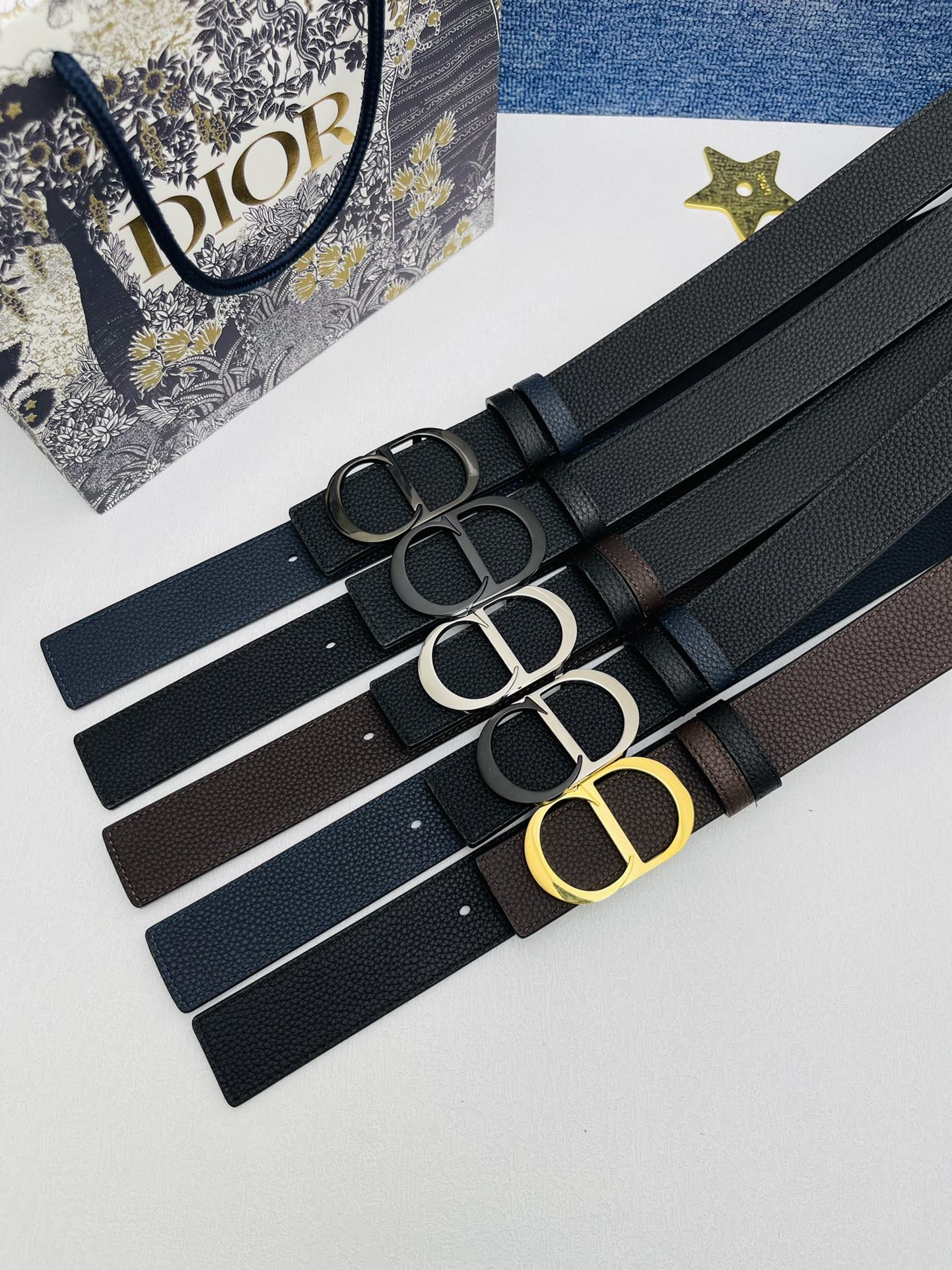 Pre-Owned Dior Men’s Reversible Calfskin Leather Belt with Solid Brass Buckle, 3.5cm Width