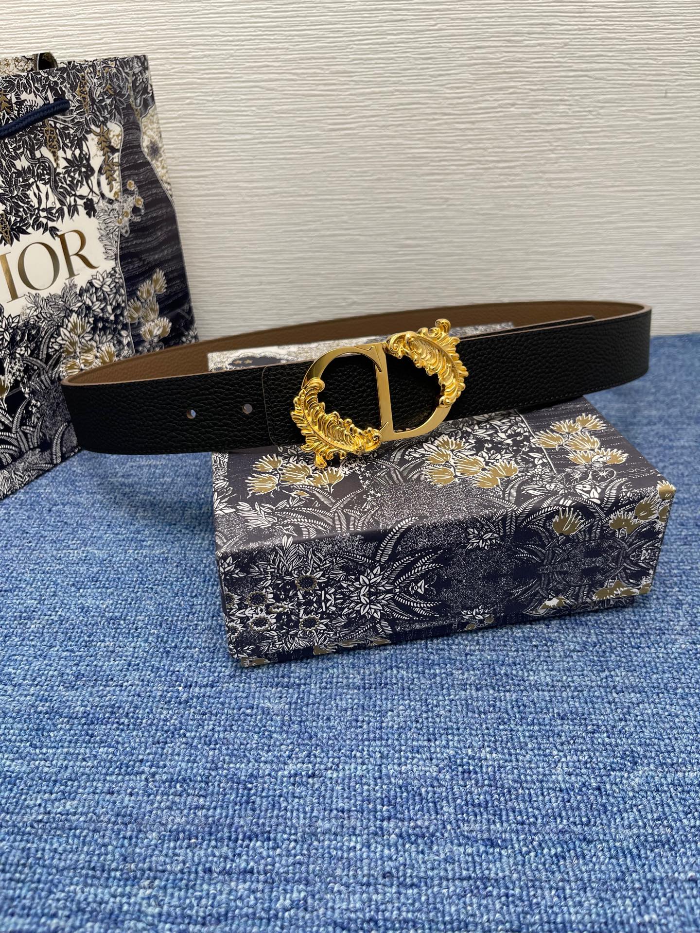 Pre-Owned Dior Men’s Calfskin Leather Belt with Gold-Finish Brass Buckle, 3.5cm Width