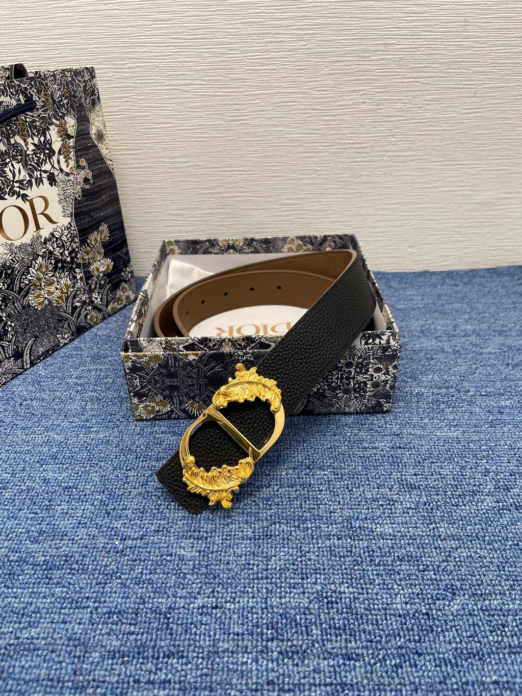 Pre-Owned Dior Men’s Calfskin Leather Belt with Gold-Finish Brass Buckle, 3.5cm Width