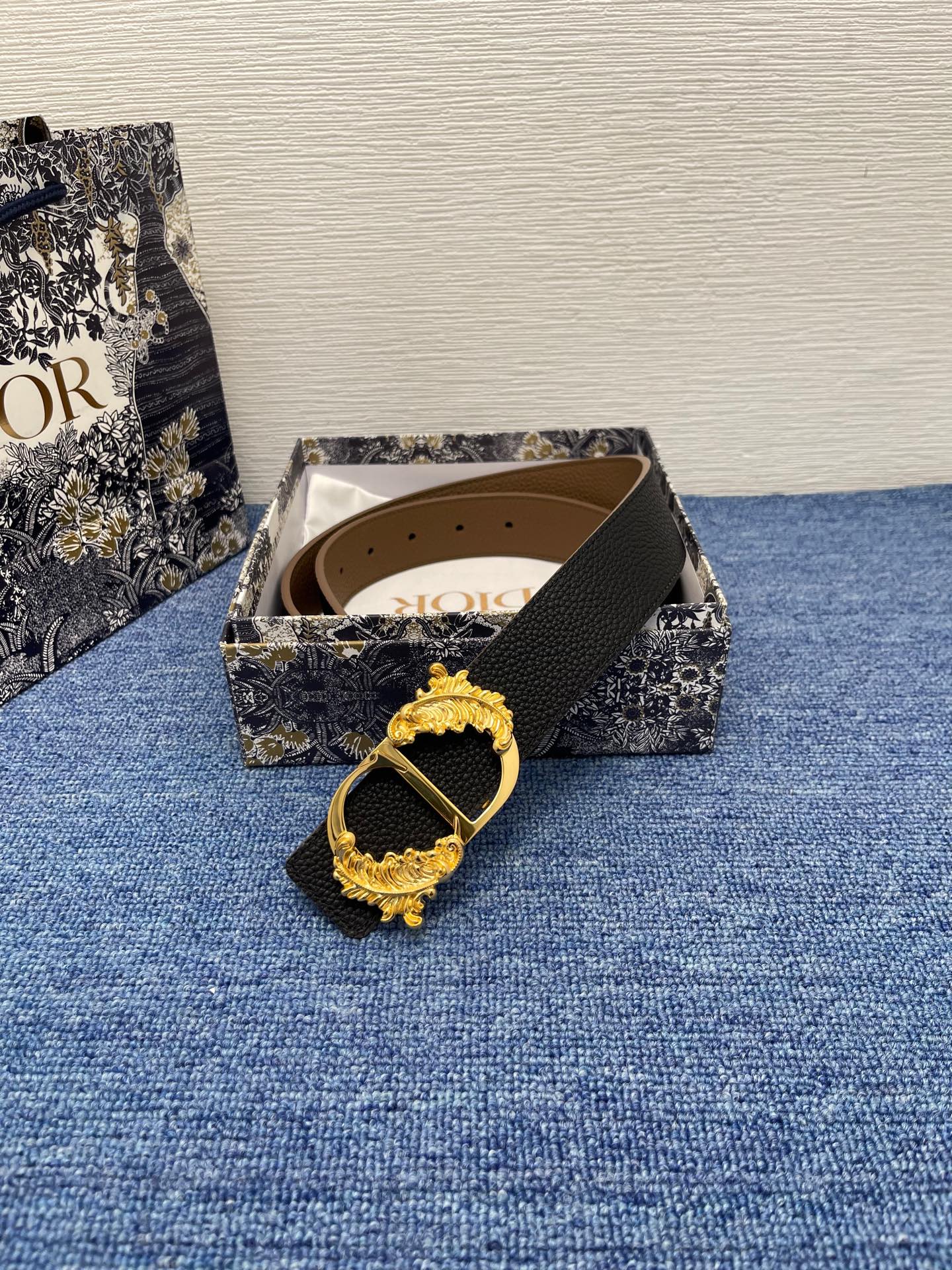 Pre-Owned Dior Men’s Calfskin Leather Belt with Gold-Finish Brass Buckle, 3.5cm Width