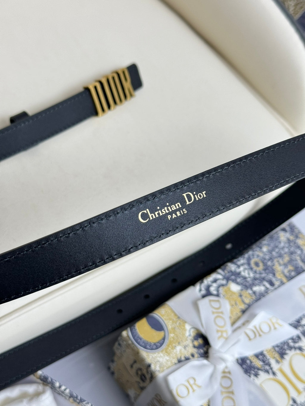 Pre-Owned Dior Women’s Belt 2.0cm/3.0cm Calfskin with CD Logo Buckle
