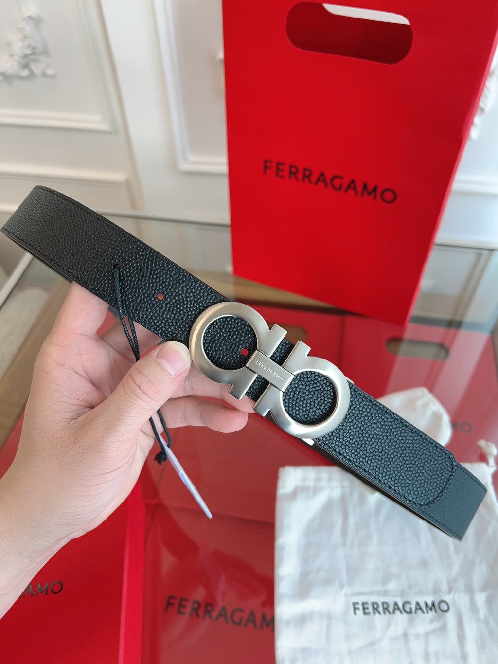 Pre-Owned Ferragamo Leather Belt 3.5cm Reversible Calfskin with Upgraded Gancini Buckle