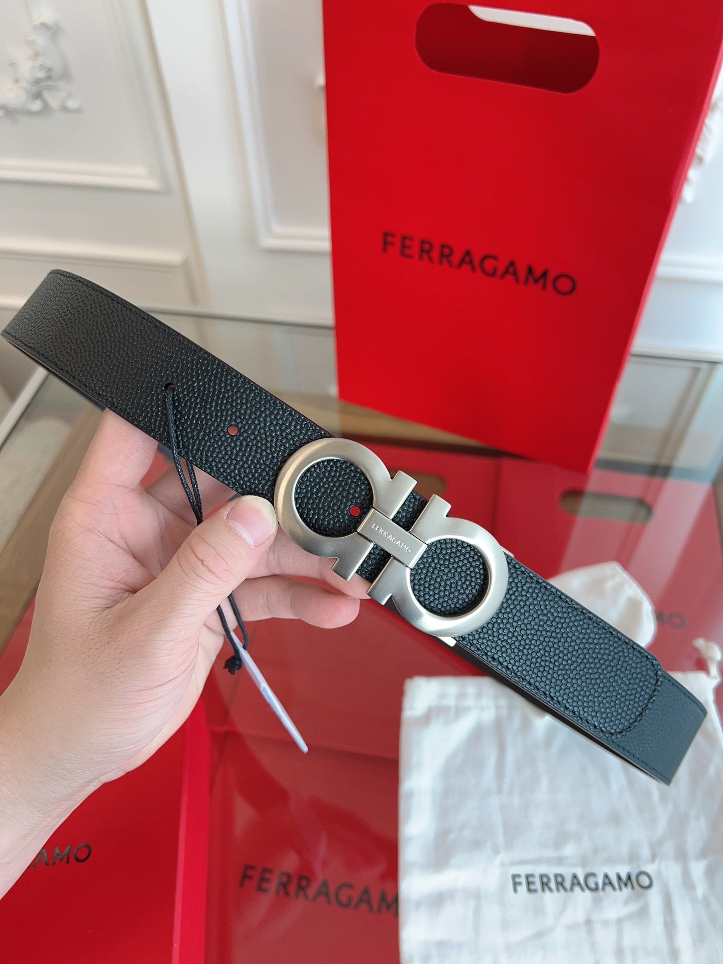 Pre-Owned Ferragamo Leather Belt 3.5cm Reversible Calfskin with Upgraded Gancini Buckle