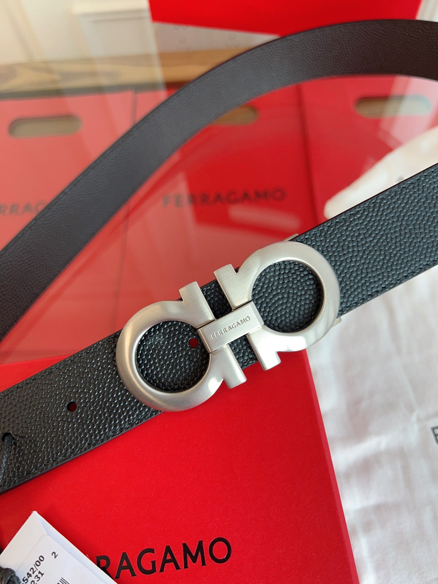 Pre-Owned Ferragamo Leather Belt 3.5cm Reversible Calfskin with Upgraded Gancini Buckle
