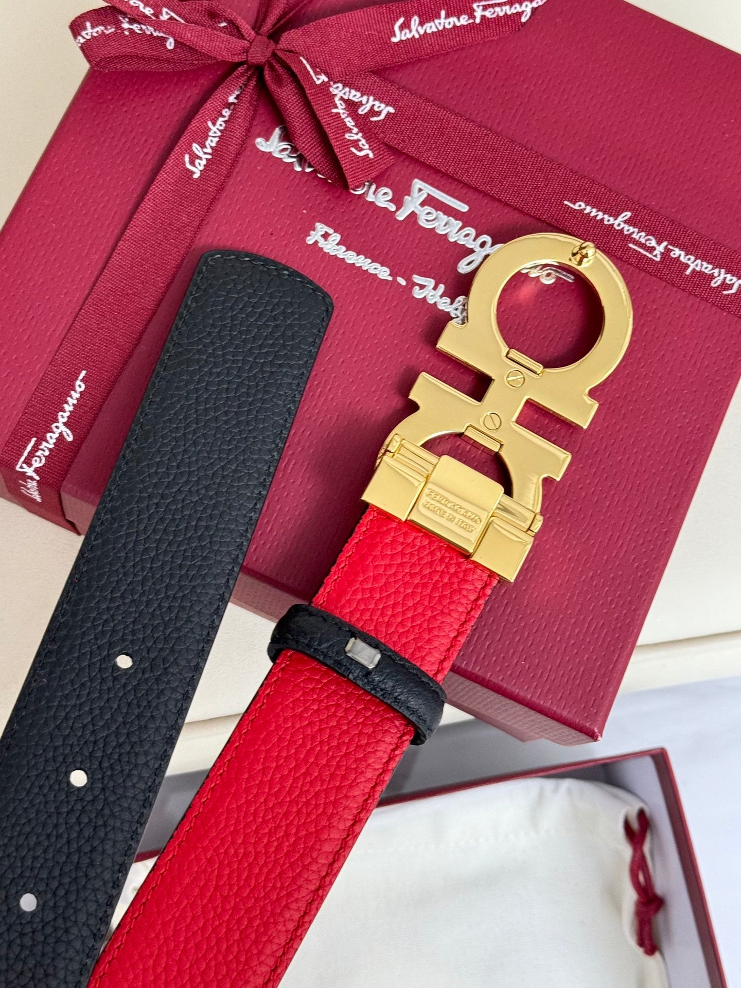 Ferragamo Reversible Leather Belt 3.5cm with Polished Brass Gancini Buckle
