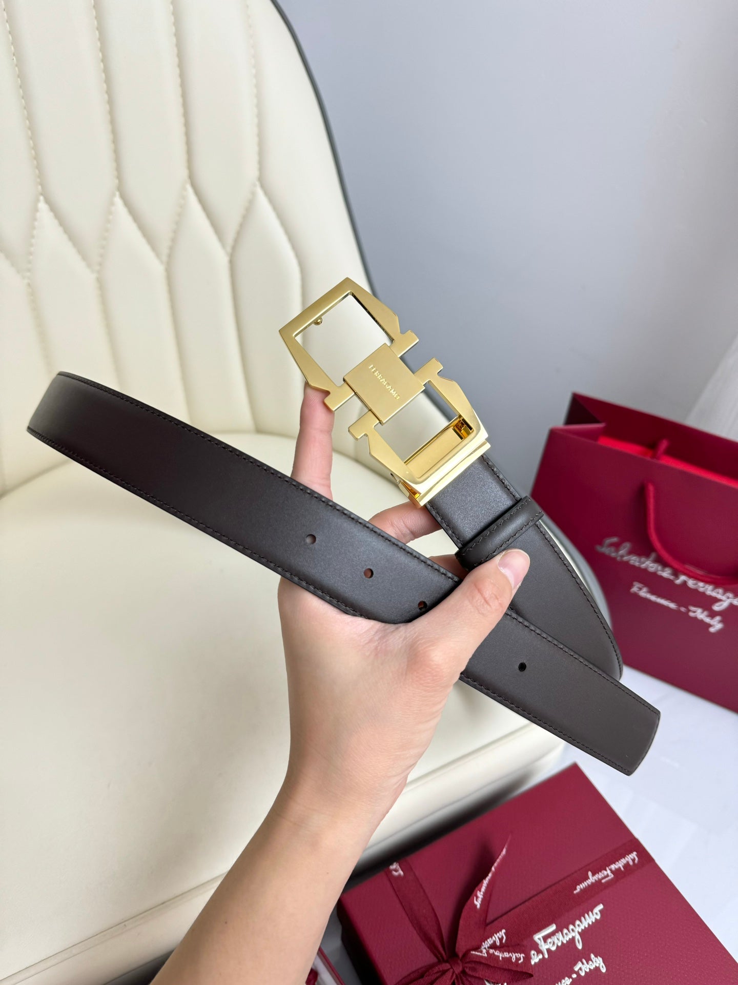 Ferragamo Reversible Leather Belt 3.5cm with Polished Brass Buckle